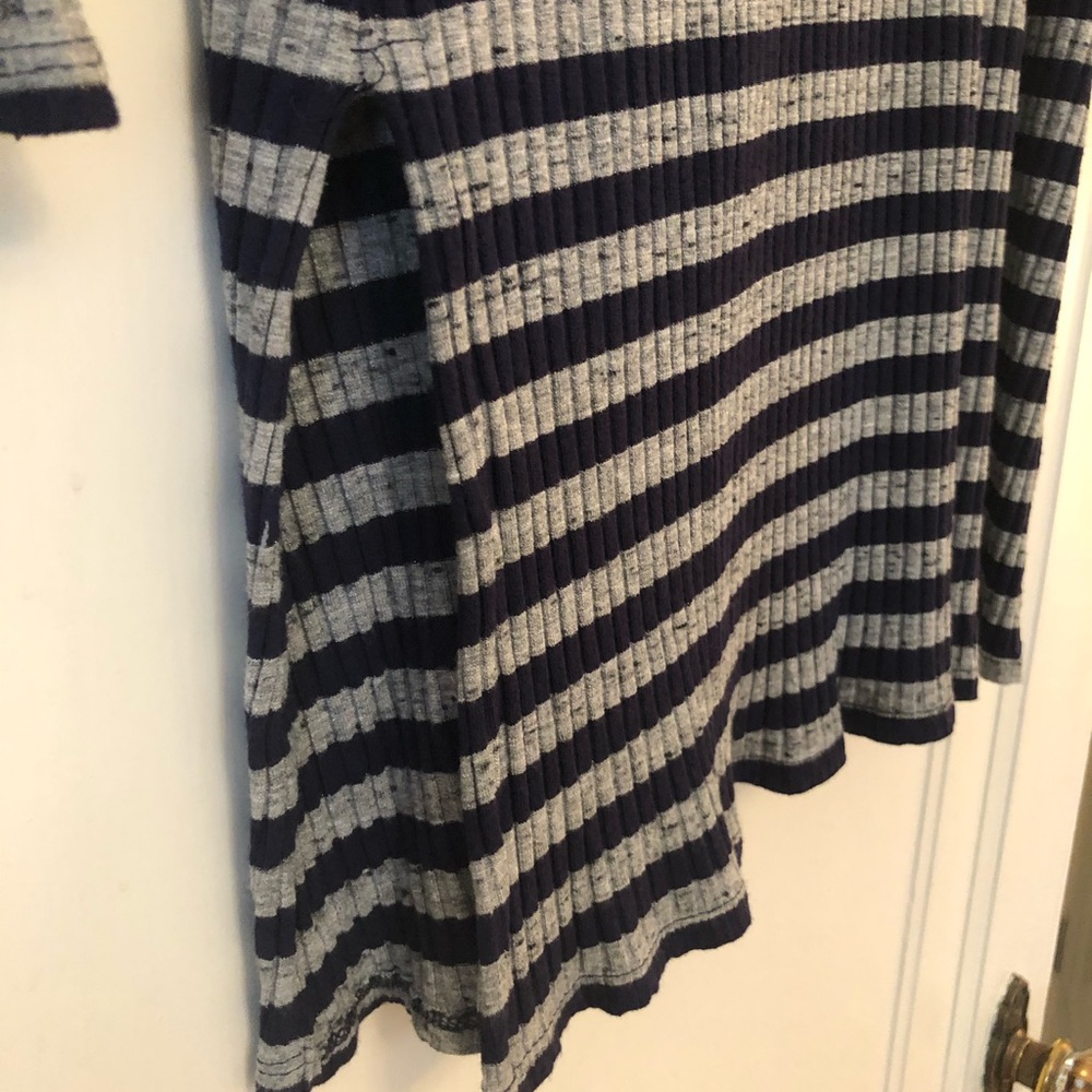 Three Dots tunic top - Picture 3 of 5